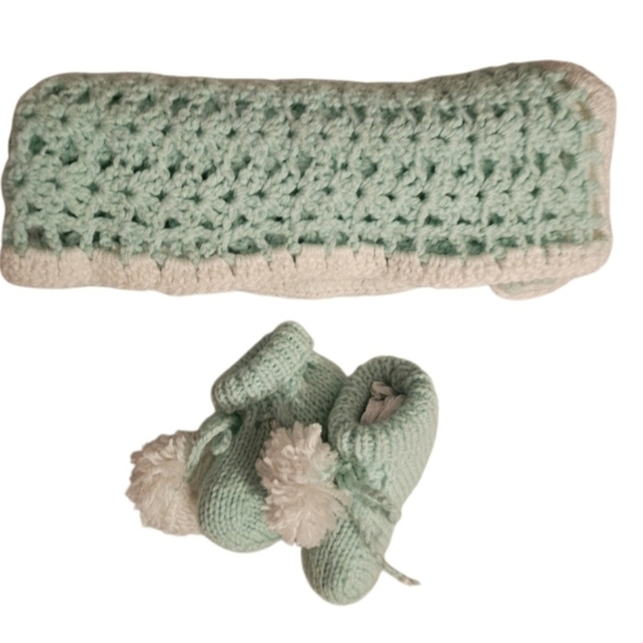 Handmade Mint White Crochet Baby Blanket Booties Set knit Tunisian Vintage Gift - Picture 11 of 17